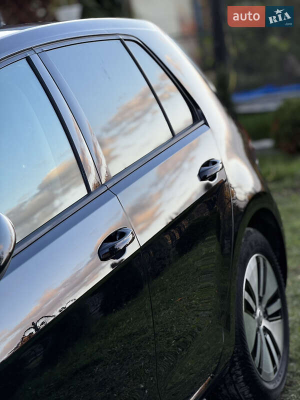 Хэтчбек Volkswagen e-Golf 2016 в Дрогобыче фото 22 Хэтчбек Volkswagen e-Golf 2016 в Дрогобыче
