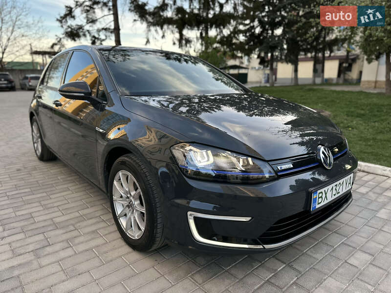 Хетчбек Volkswagen e-Golf 2015 в Кам'янець-Подільському