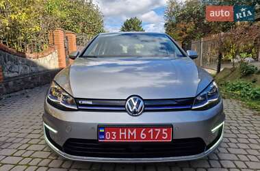 Хэтчбек Volkswagen e-Golf 2017 в 