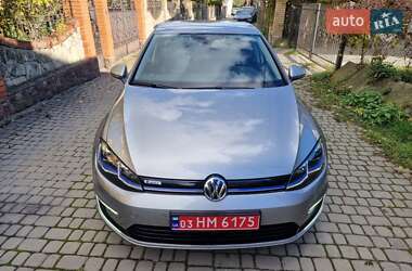 Хэтчбек Volkswagen e-Golf 2017 в 