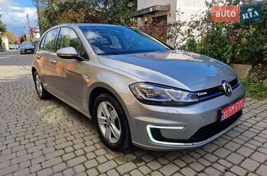 Хэтчбек Volkswagen e-Golf 2017 в 