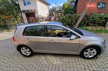 Хэтчбек Volkswagen e-Golf 2017 в 