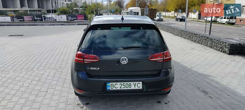 Хэтчбек Volkswagen e-Golf 2016 в Дублянах