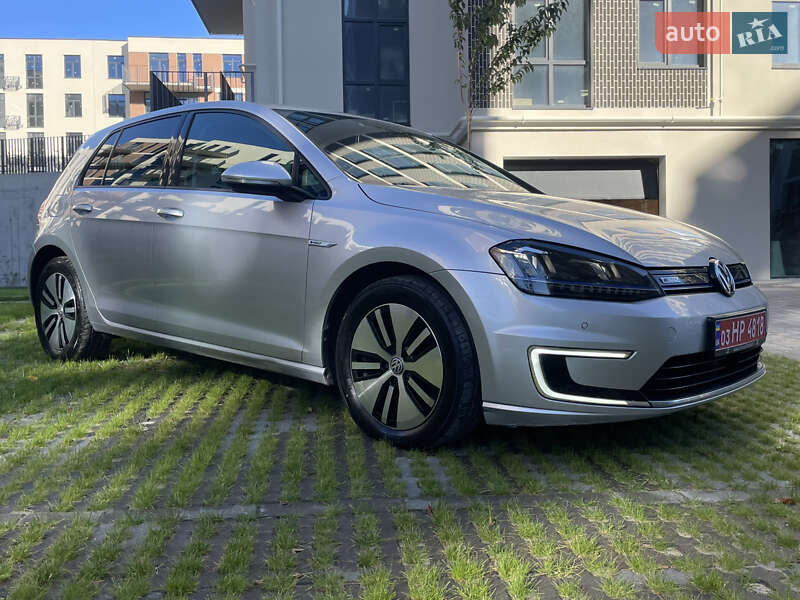 Хетчбек Volkswagen e-Golf 2015 в Львові