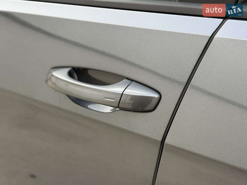 Хэтчбек Volkswagen e-Golf 2018 в Виннице