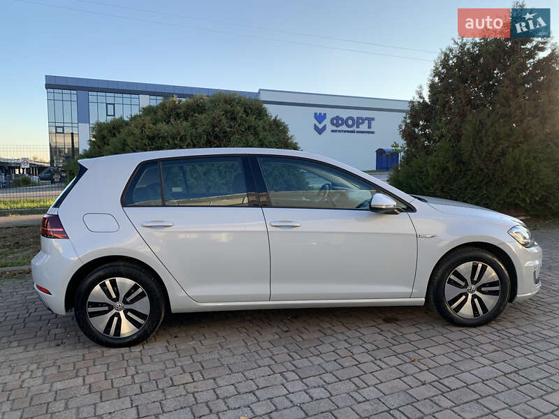 Хетчбек Volkswagen e-Golf 2018 в Рівному фото 12 Хетчбек Volkswagen e-Golf 2018 в Рівному