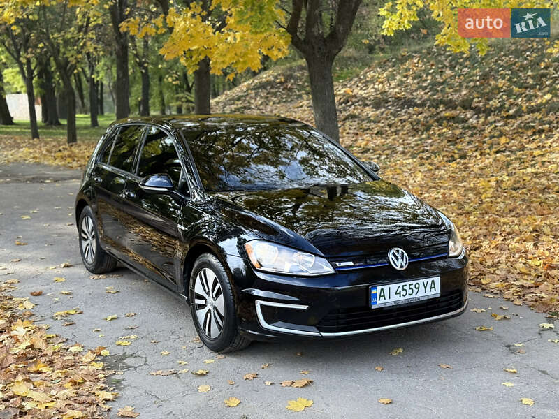 Хэтчбек Volkswagen e-Golf 2015 в Кропивницком