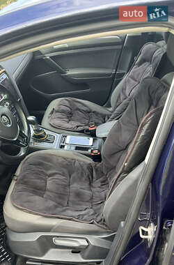 Хэтчбек Volkswagen e-Golf 2019 в 