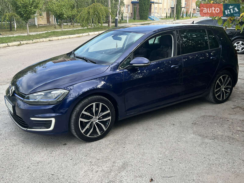 Хэтчбек Volkswagen e-Golf 2019 в Каменец-Подольском фото 4 Хэтчбек Volkswagen e-Golf 2019 в Каменец-Подольском