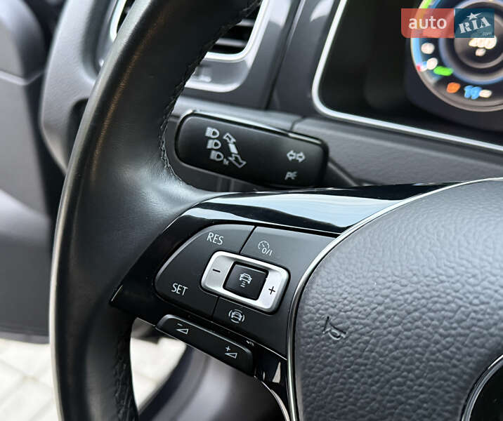 Хэтчбек Volkswagen e-Golf 2020 в Ровно