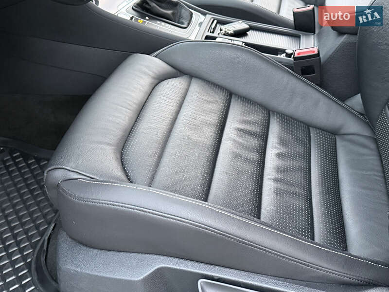 Хэтчбек Volkswagen e-Golf 2020 в Ровно