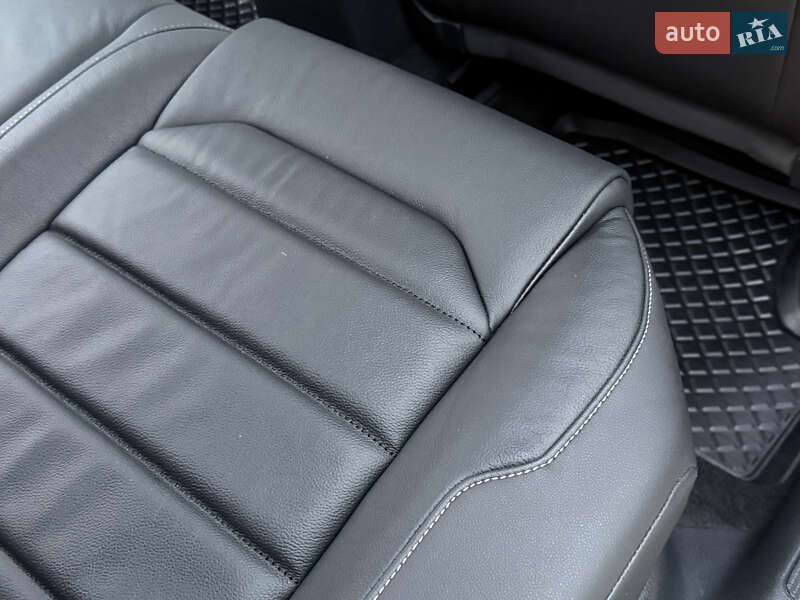 Хэтчбек Volkswagen e-Golf 2020 в Ровно