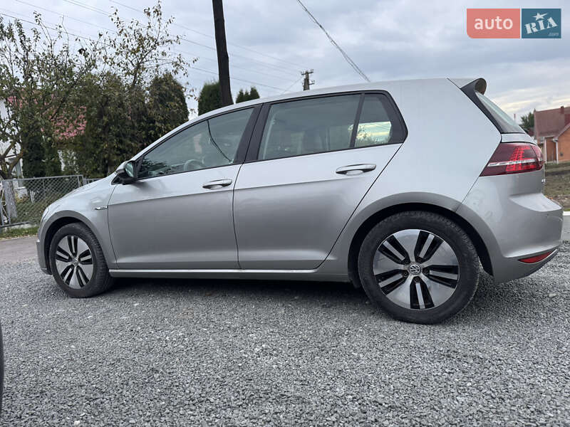 Хетчбек Volkswagen e-Golf 2014 в Рівному