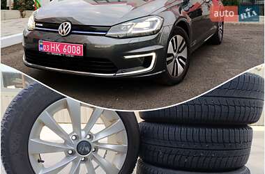 Хетчбек Volkswagen e-Golf 2018 в Рівному