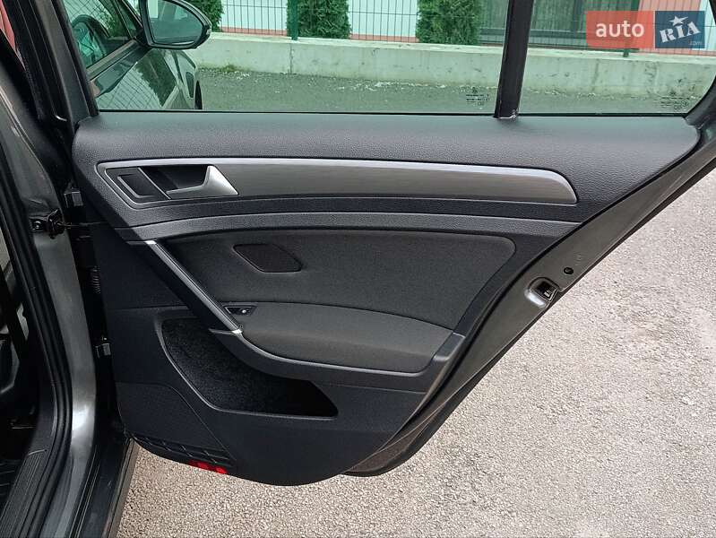 Хетчбек Volkswagen e-Golf 2018 в Рівному