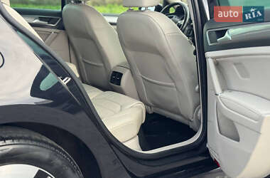 Хэтчбек Volkswagen e-Golf 2015 в 