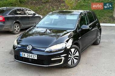 Хэтчбек Volkswagen e-Golf 2016 в Львове