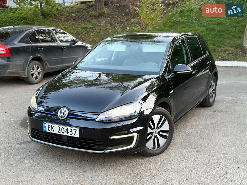 Volkswagen e-Golf 2016