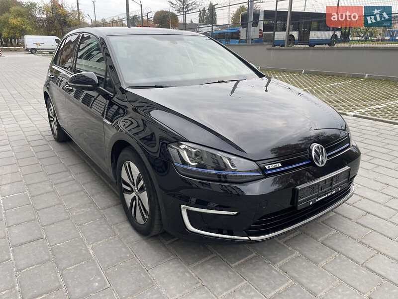 Хэтчбек Volkswagen e-Golf 2016 в Ровно