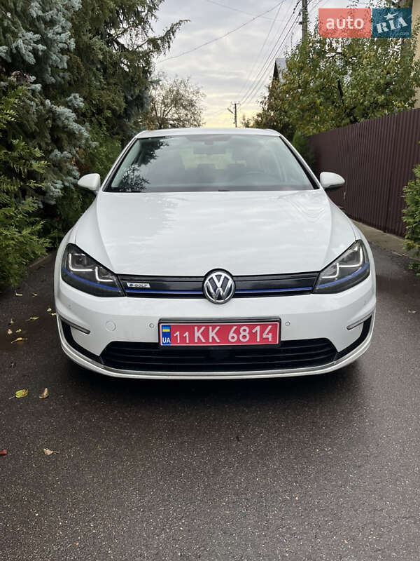 Хэтчбек Volkswagen e-Golf 2014 в Полтаве фото Хэтчбек Volkswagen e-Golf 2014 в Полтаве