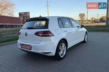 Хэтчбек Volkswagen e-Golf 2014 в 