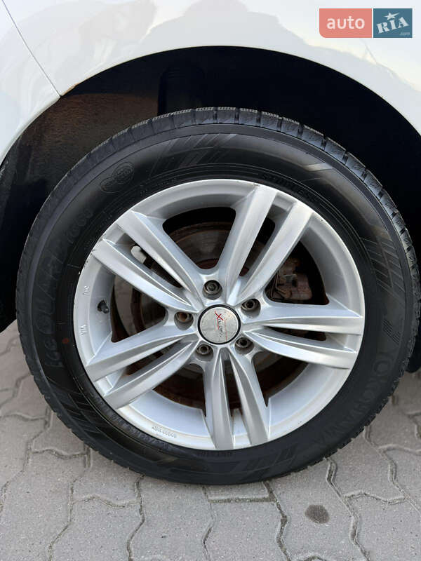 Хетчбек Volkswagen e-Golf 2014 в Радехові