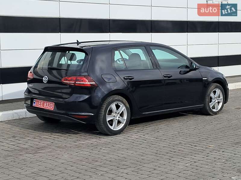 Хэтчбек Volkswagen e-Golf 2016 в Ровно