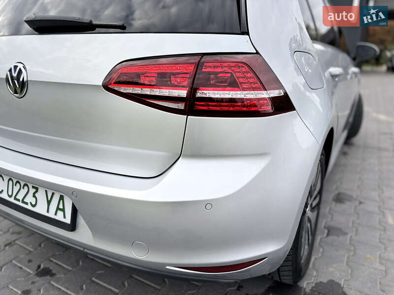 Хэтчбек Volkswagen e-Golf 2014 в Золочеве фото 43 Хэтчбек Volkswagen e-Golf 2014 в Золочеве