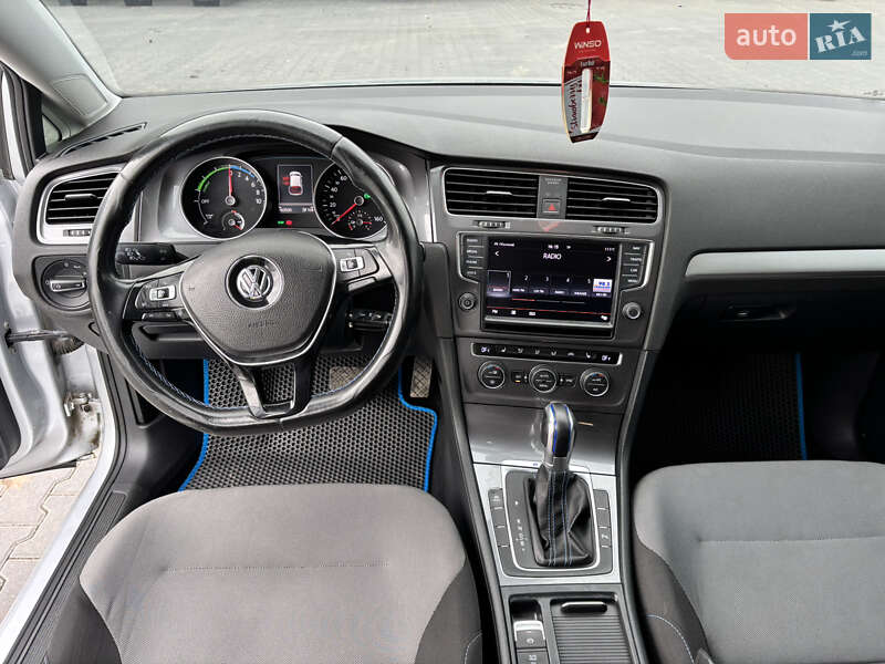 Хэтчбек Volkswagen e-Golf 2014 в Золочеве фото 63 Хэтчбек Volkswagen e-Golf 2014 в Золочеве