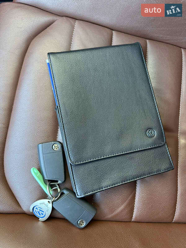 Хетчбек Volkswagen e-Golf 2014 в Радехові фото 15 Хетчбек Volkswagen e-Golf 2014 в Радехові