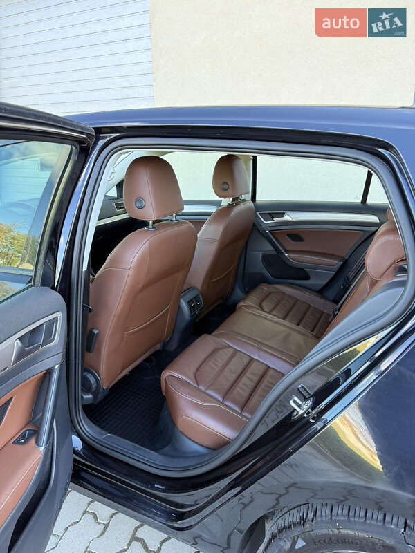 Хетчбек Volkswagen e-Golf 2014 в Радехові фото 14 Хетчбек Volkswagen e-Golf 2014 в Радехові