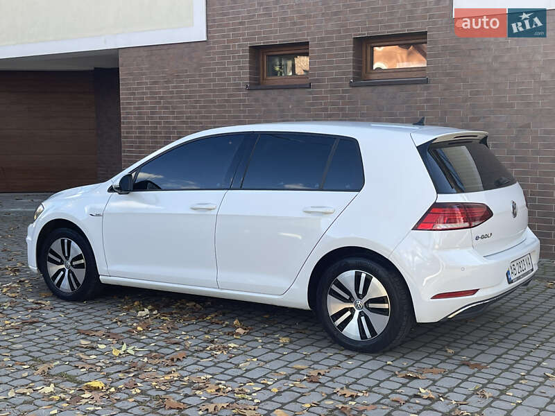 Хэтчбек Volkswagen e-Golf 2019 в Львове