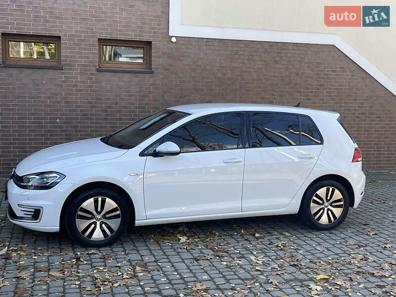 Хэтчбек Volkswagen e-Golf 2019 в Львове