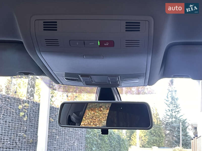 Хэтчбек Volkswagen e-Golf 2019 в Львове