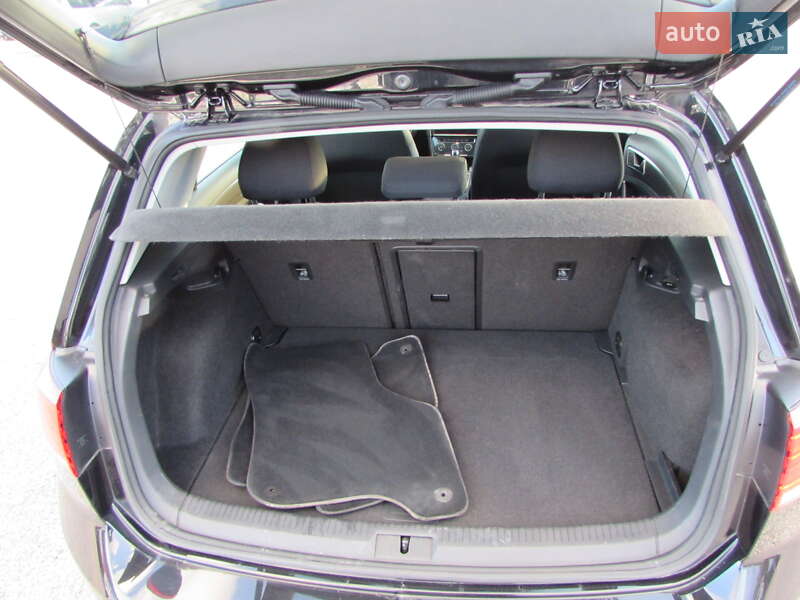 Хэтчбек Volkswagen e-Golf 2018 в Кропивницком