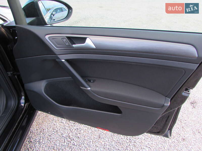 Хэтчбек Volkswagen e-Golf 2018 в Кропивницком