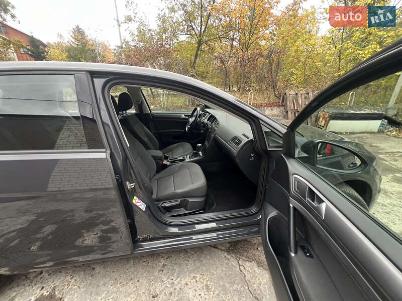 Хэтчбек Volkswagen e-Golf 2020 в Днепре