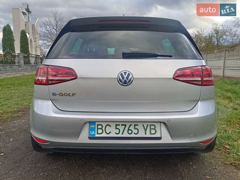 Хэтчбек Volkswagen e-Golf 2015 в Стрые