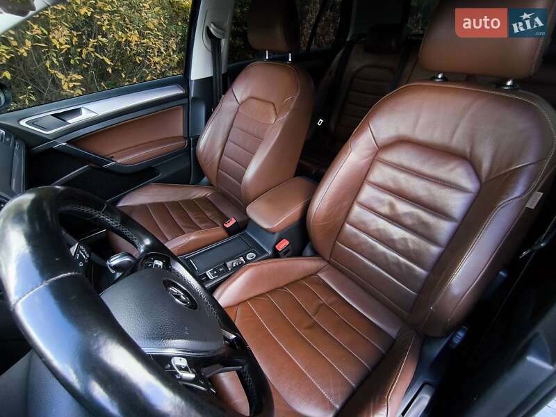 Хэтчбек Volkswagen e-Golf 2014 в Долине фото 11 Хэтчбек Volkswagen e-Golf 2014 в Долине