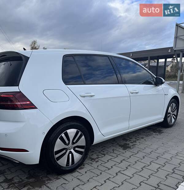 Хэтчбек Volkswagen e-Golf 2019 в Львове