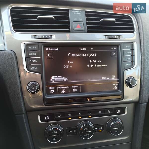 Хетчбек Volkswagen e-Golf 2015 в Старокостянтинові фото 123 Хетчбек Volkswagen e-Golf 2015 в Старокостянтинові