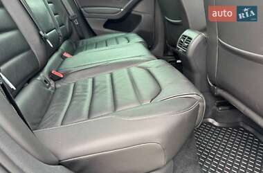 Хэтчбек Volkswagen e-Golf 2017 в 