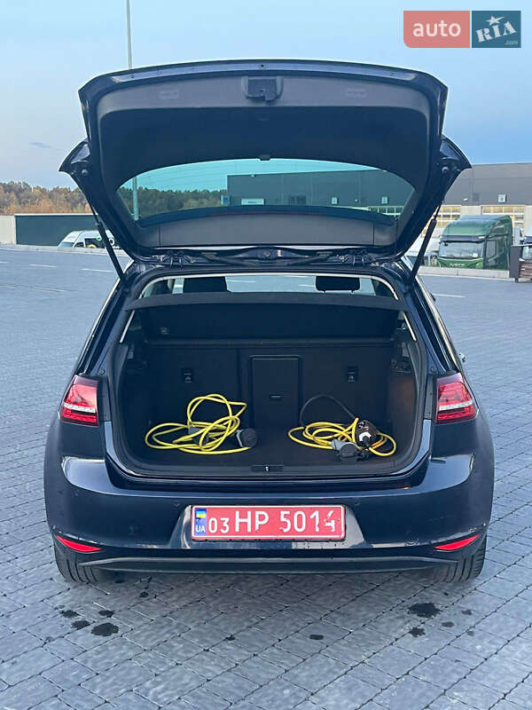 Хэтчбек Volkswagen e-Golf 2015 в Львове