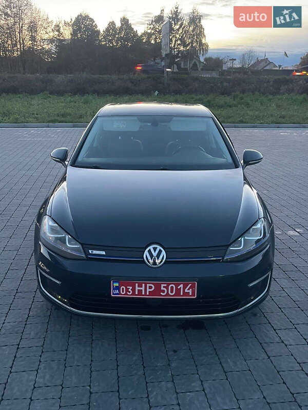 Хэтчбек Volkswagen e-Golf 2015 в Львове