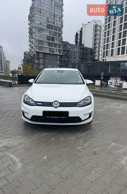 Хэтчбек Volkswagen e-Golf 2014 в Львове