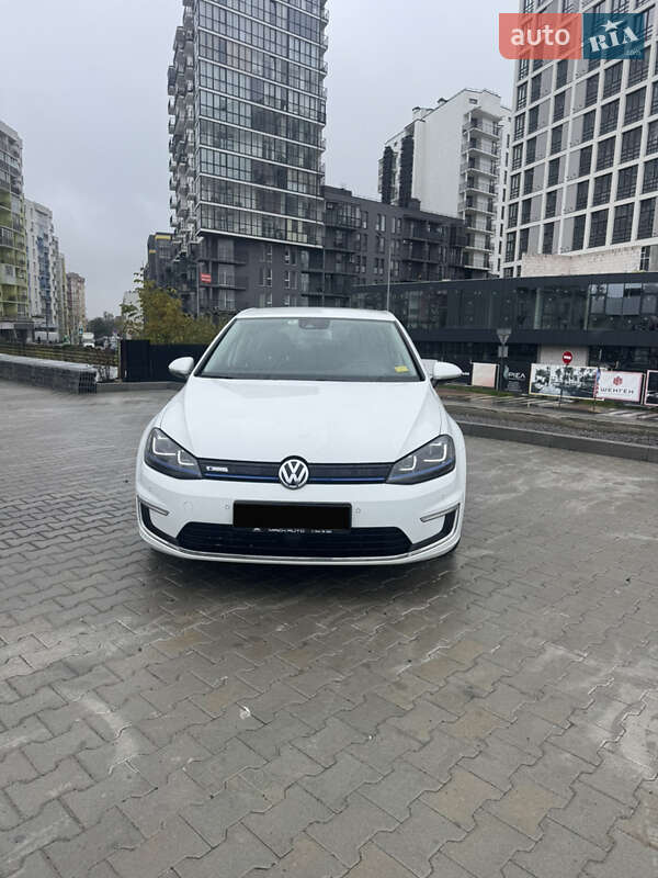 Хетчбек Volkswagen e-Golf 2014 в Львові