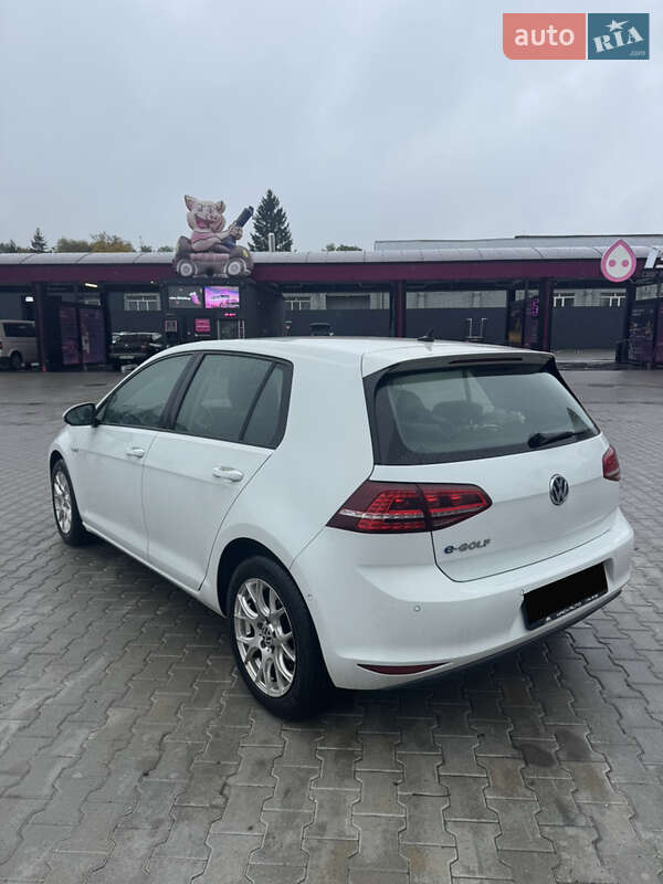 Хетчбек Volkswagen e-Golf 2014 в Львові
