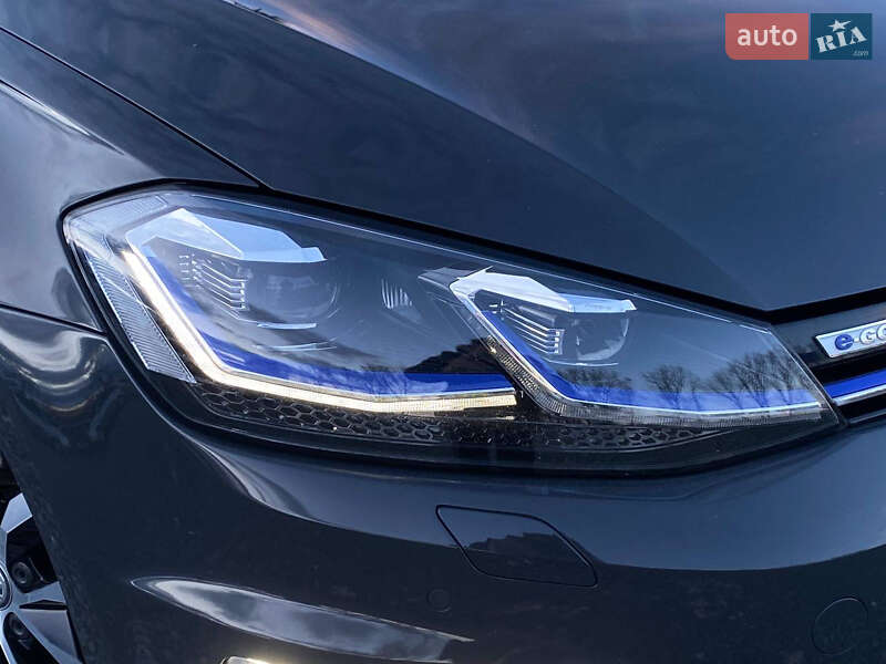 Хетчбек Volkswagen e-Golf 2020 в Самборі