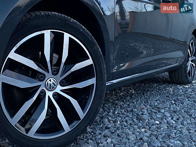 Хетчбек Volkswagen e-Golf 2020 в Самборі