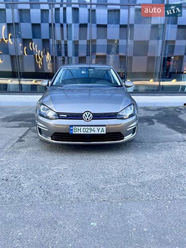 Хетчбек Volkswagen e-Golf 2016 в Одесі